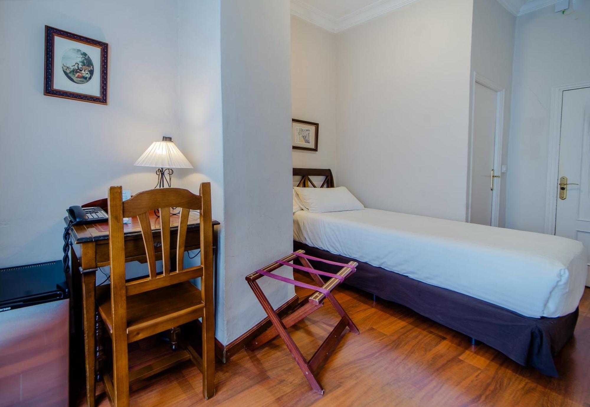 Hotel Simon — Photos 1